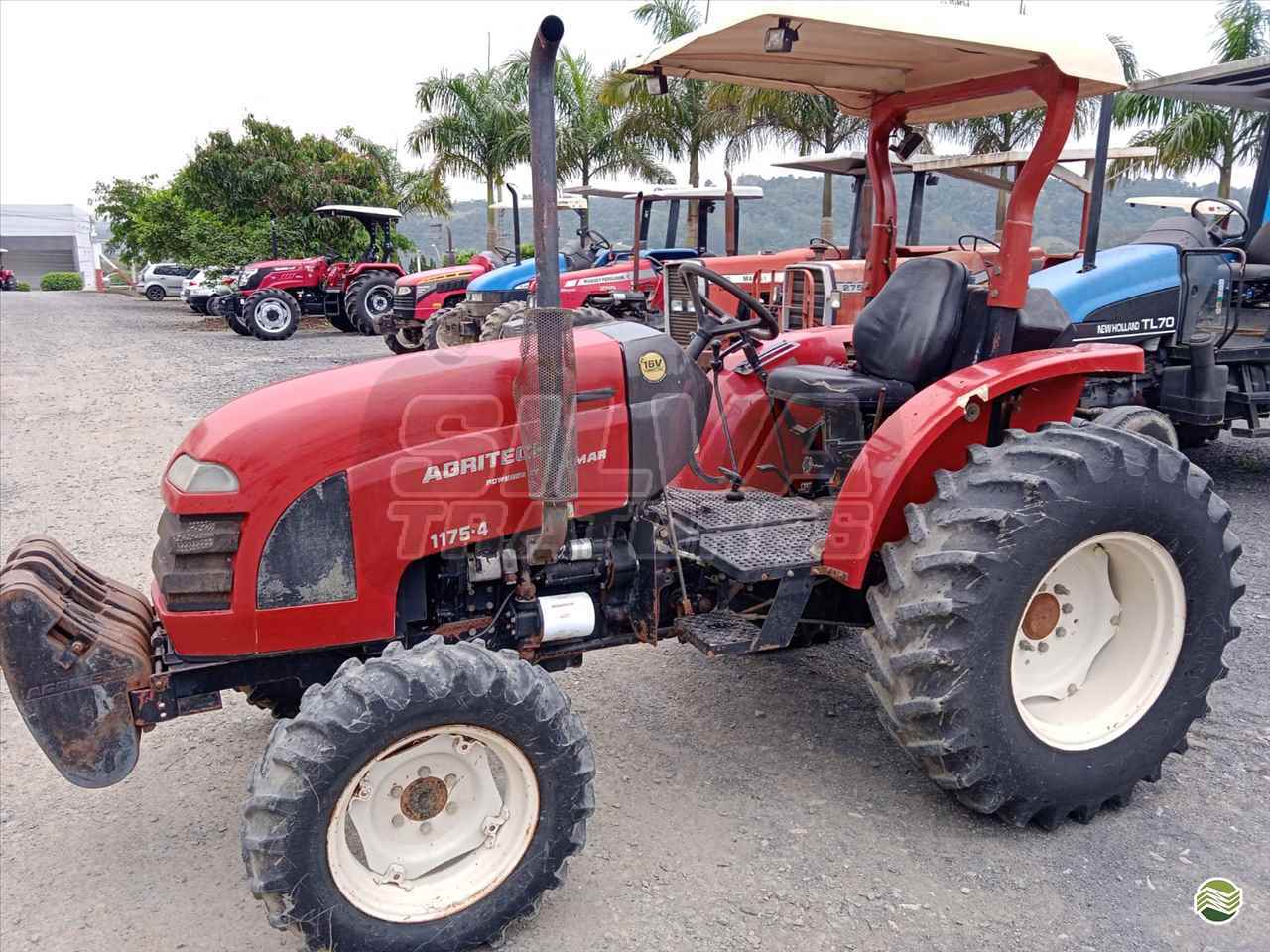 TRATOR YANMAR YANMAR 1175 Tração 4x4 Silva Tratores - Agritech ITUPORANGA SANTA CATARINA SC